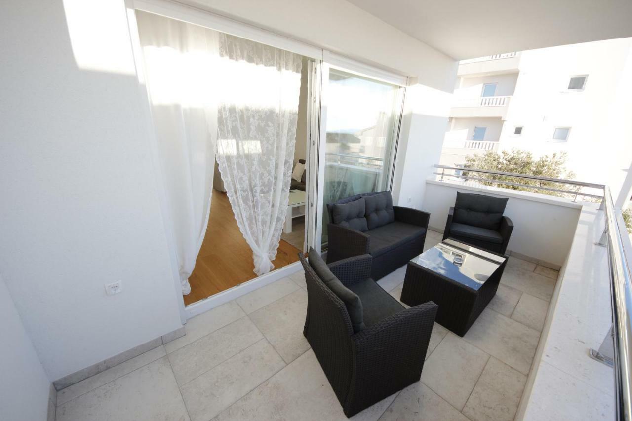 Villa More Makarska Eksteriør bilde